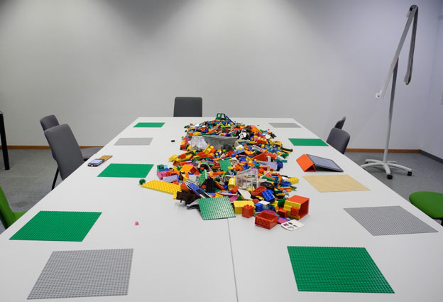 Lego Serious Play - GfWM Österreich - Das "Spiel" kann beginnen